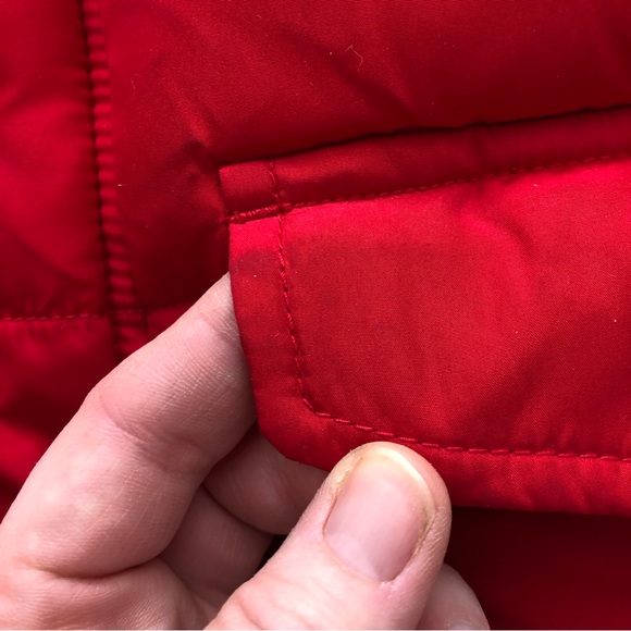 SOLD - GAP Red Warm Fall Winter Puffer Snap Pocket Full Zipper Puffy Vest Size 5 - Picture 5 of 12
